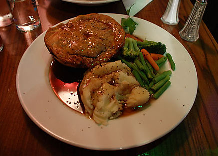 Dinner Plate at Steak and Ale